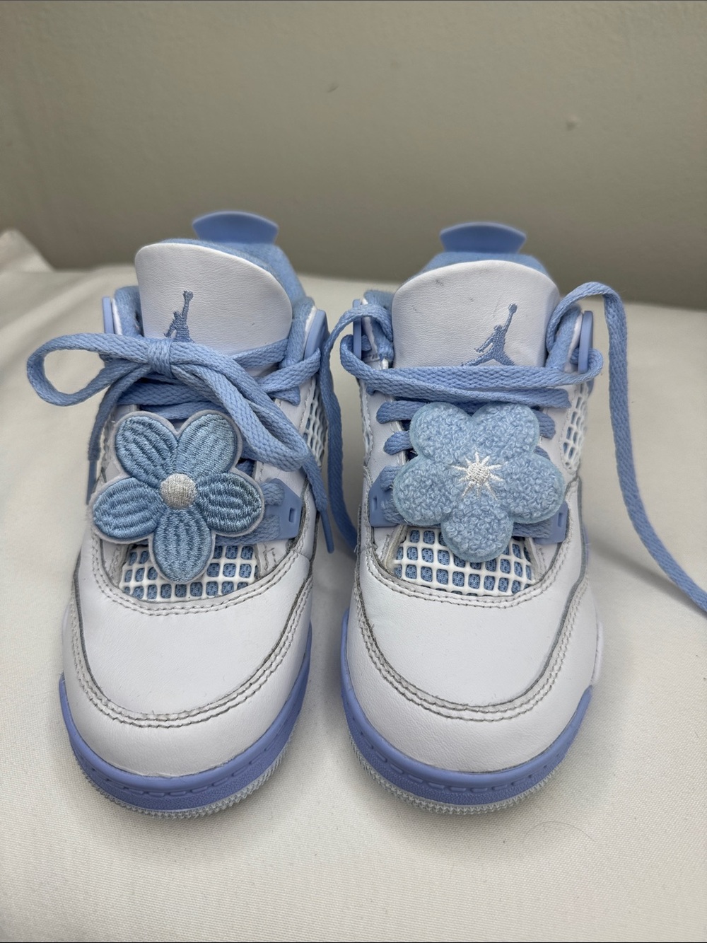 Air Jordan 4 Retro PS ‘Forget Me Not’ Girl’s Sneakers. Sz 11C. Limited edition.